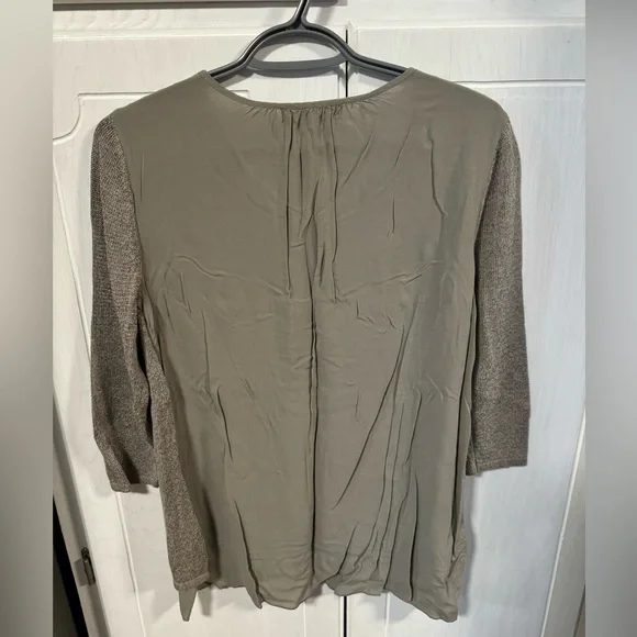 Fooler Sweater - Picture 2 of 2